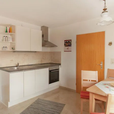 Beautiful Apartment With Private Terrace And A Separate Entrance *