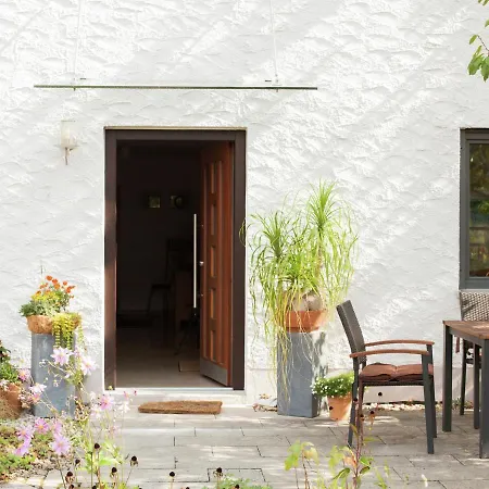 Beautiful Apartment With Private Terrace And A Separate Entrance Apartmán *
